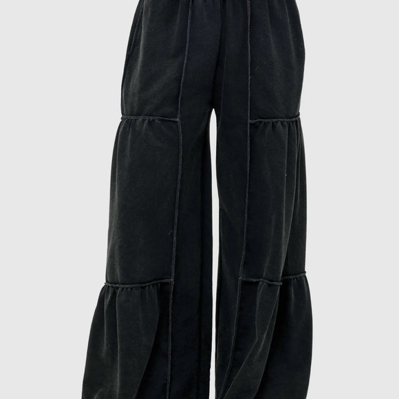 Wide Leg Black Pants - Picture 1 of 2